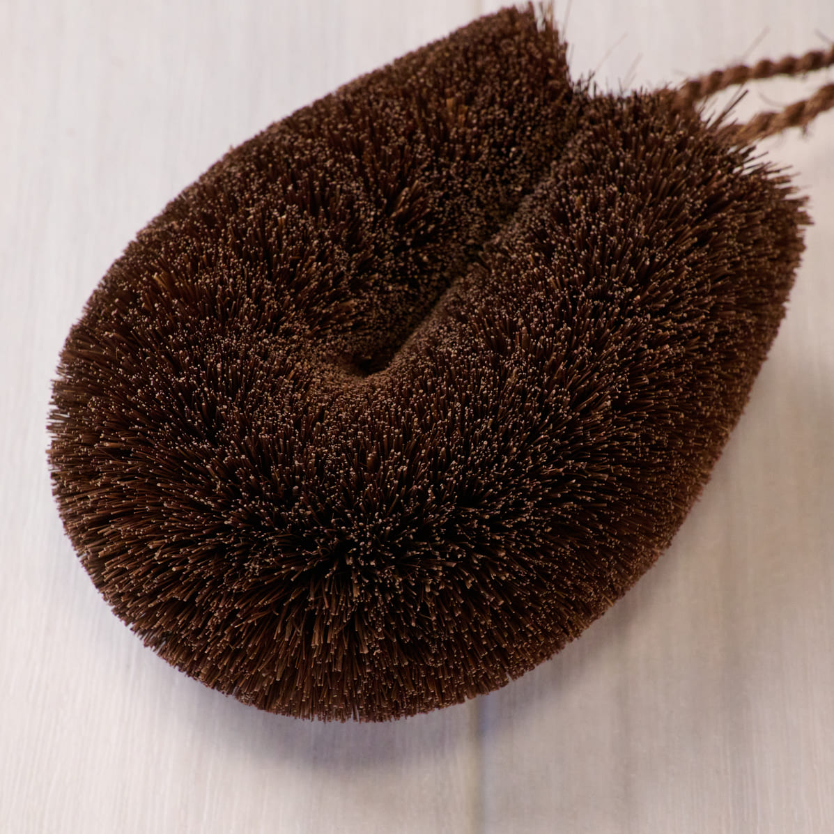 Shuro Tawashi (Palm Fiber Scrubbing Brush) Medium Size (Standard Type)