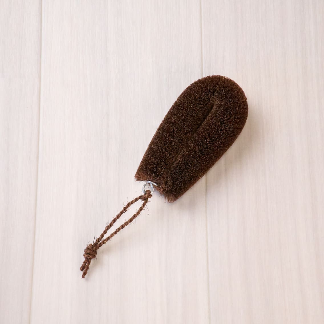 Shuro Tawashi (Palm Fiber Scrubbing Brush) Long Type (Medium Size)
